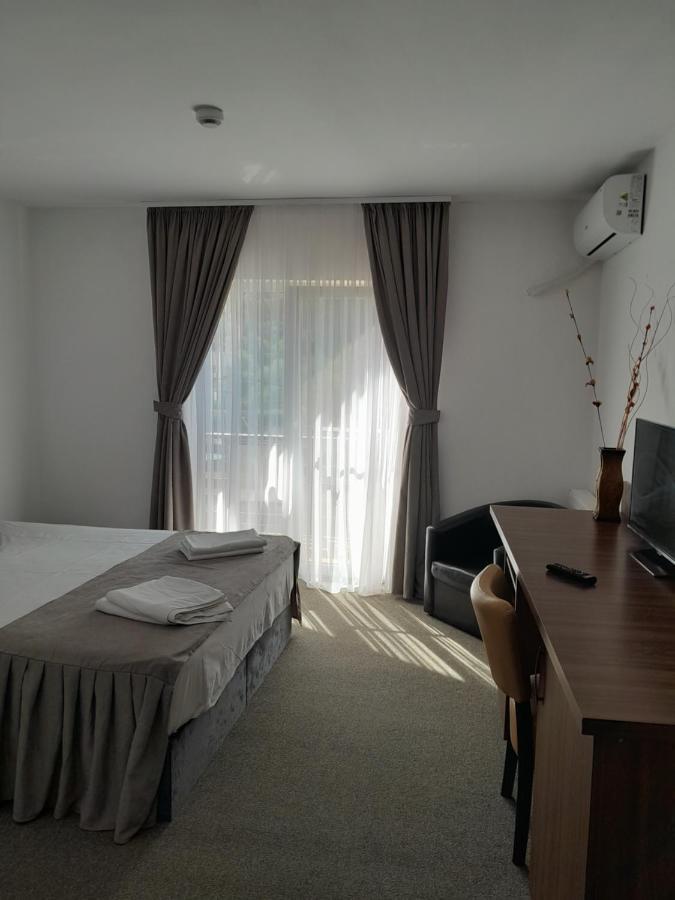 Pensiunea Floare De Colt Hotel Baile Herculane Exterior photo